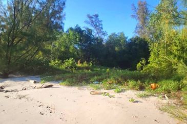 10 ACRES SEASIDE BEACH LAND Port Dickson Negeri Sembilan Hotel Resort 10 Ekar