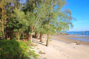 10 ACRES SEASIDE BEACH LAND Port Dickson Negeri Sembilan Hotel Resort 10 Ekar