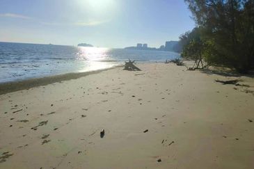 10 ACRES SEASIDE BEACH LAND Port Dickson Negeri Sembilan Hotel Resort 10 Ekar