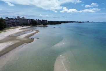 10 ACRES SEASIDE BEACH LAND Port Dickson Negeri Sembilan Hotel Resort 10 Ekar