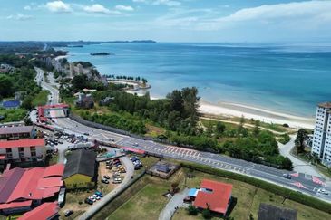 10 ACRES SEASIDE BEACH LAND Port Dickson Negeri Sembilan Hotel Resort 10 Ekar