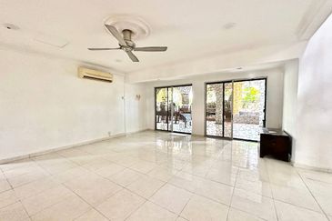 Seksyen 11, Shah Alam