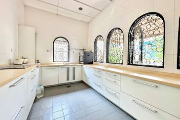 Seksyen 11, Shah Alam