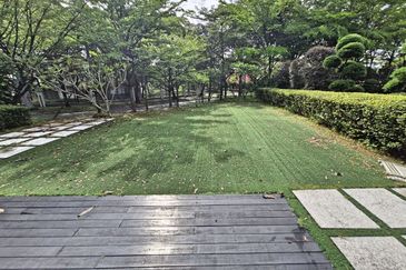 Mirage By The Lake @ Perdana Lakeview West