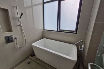 Mirage By The Lake @ Perdana Lakeview West