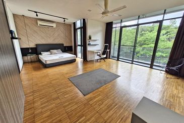 Mirage By The Lake @ Perdana Lakeview West