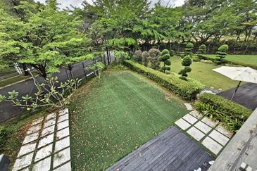 Mirage By The Lake @ Perdana Lakeview West