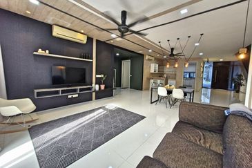 Mirage By The Lake @ Perdana Lakeview West