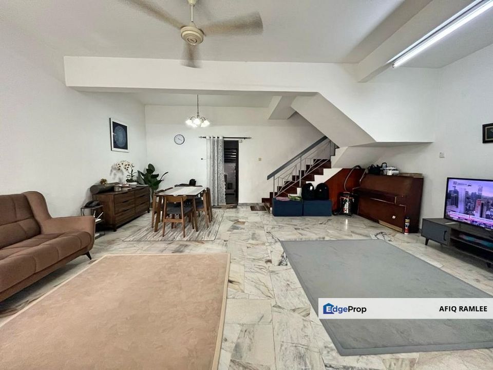 LUAS SELESA 22X75🔥 2 Storey Jalan Pualam Seksyen 7 Shah Alam Selangor, Selangor, Shah Alam