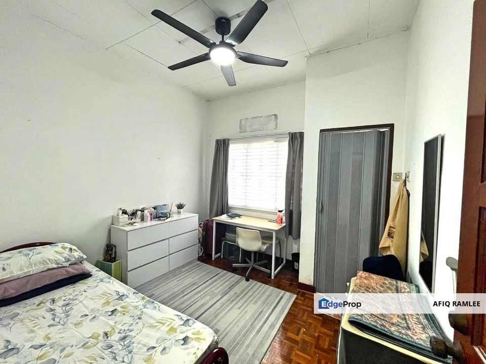 LUAS SELESA 22X75🔥 2 Storey Jalan Pualam Seksyen 7 Shah Alam Selangor, Selangor, Shah Alam