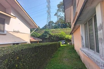 Perdana Hills ( Presint 11 )