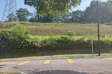 Perdana Hills ( Presint 11 )