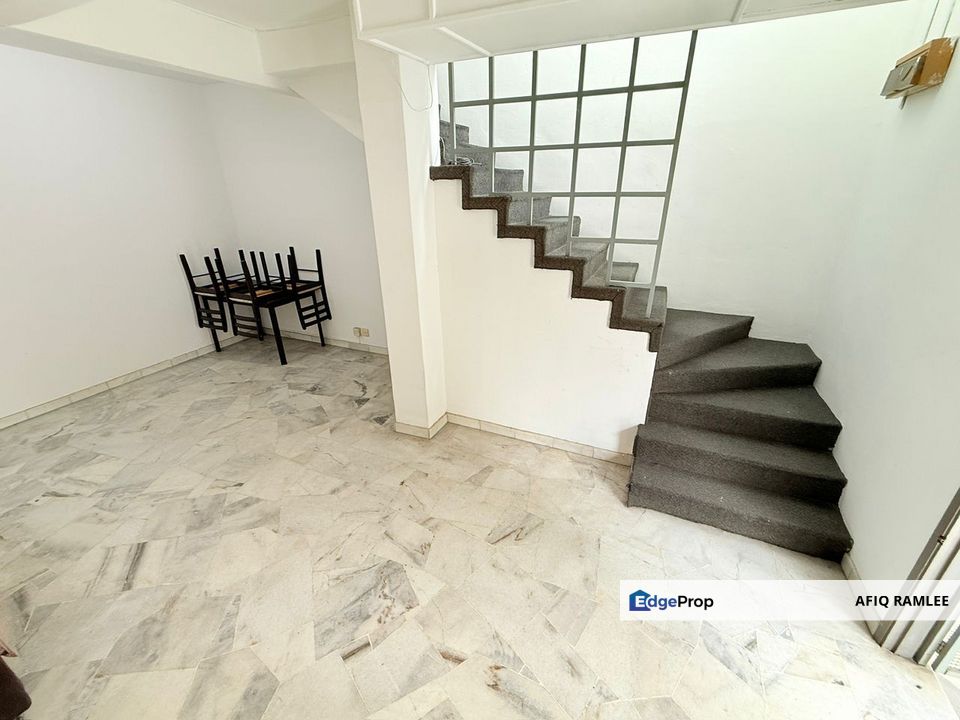 FREEHOLD USJ 6 Cheapest🔥 2 Storey USJ 6 Subang Jaya Selangor, Selangor, USJ