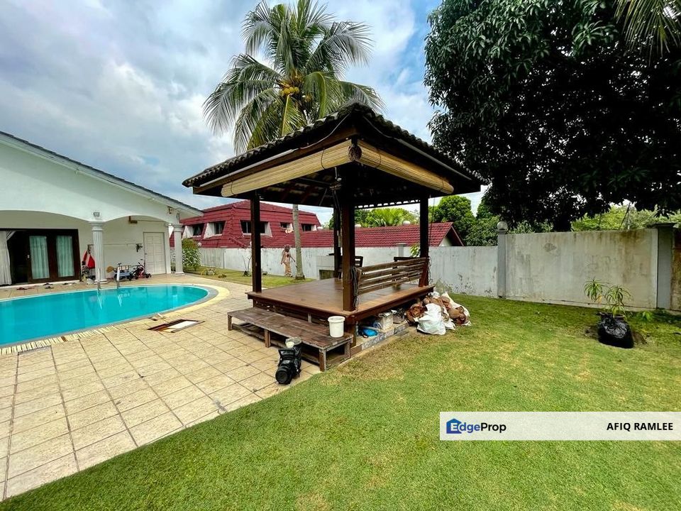 BUNGALOW 11118 SQFT Pool Single Storey Bungalow Seksyen 3 Shah Alam, Selangor, Shah Alam