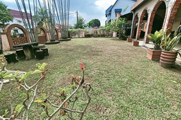 Seksyen 11, Shah Alam