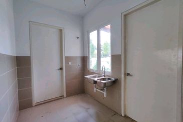 Duta Villa, Presint 14