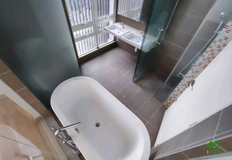 Duta Villa, Presint 14