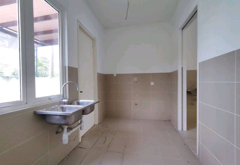 Duta Villa, Presint 14