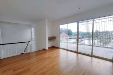 Duta Villa, Presint 14