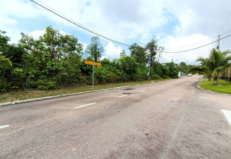 Desa Palma, Nasa City