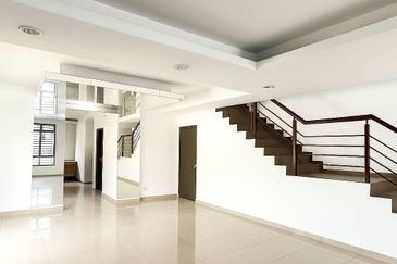 Jalan Perjiranan 11/18