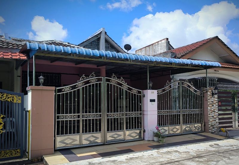 Tebrau Desa Jaya Teres Setingkat 4 bilik