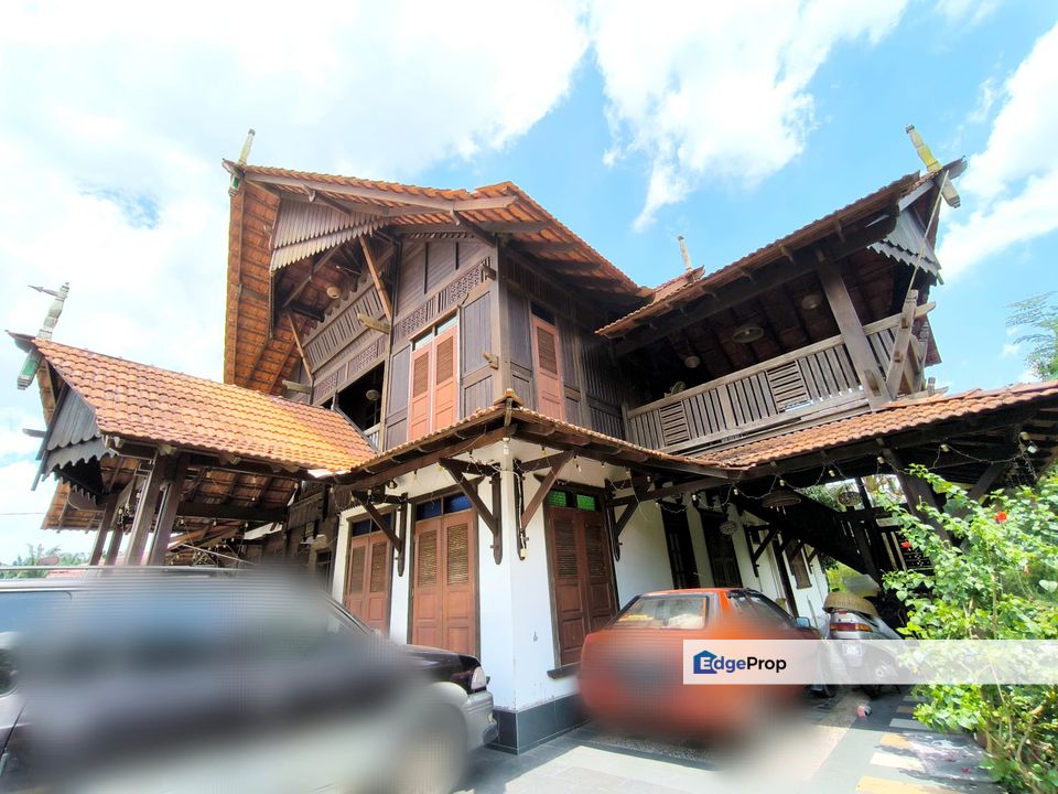 BATU PAHAT PARIT RAJA BUNGALOW HOUSE FOR SALE, Johor, Batu Pahat