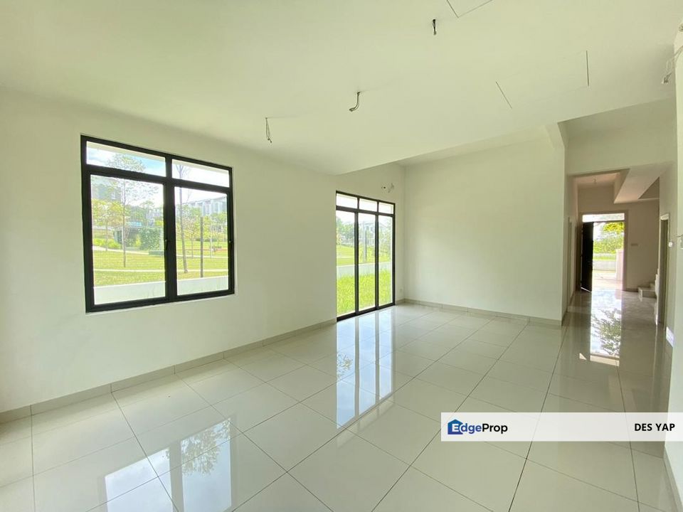 Rawang Lake Club Parkhomes 2.5sty Corner, Selangor, Rawang