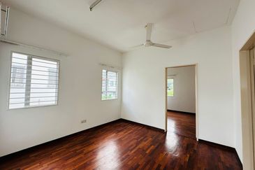 Semi D Kota Emerald Rawang Amberley 