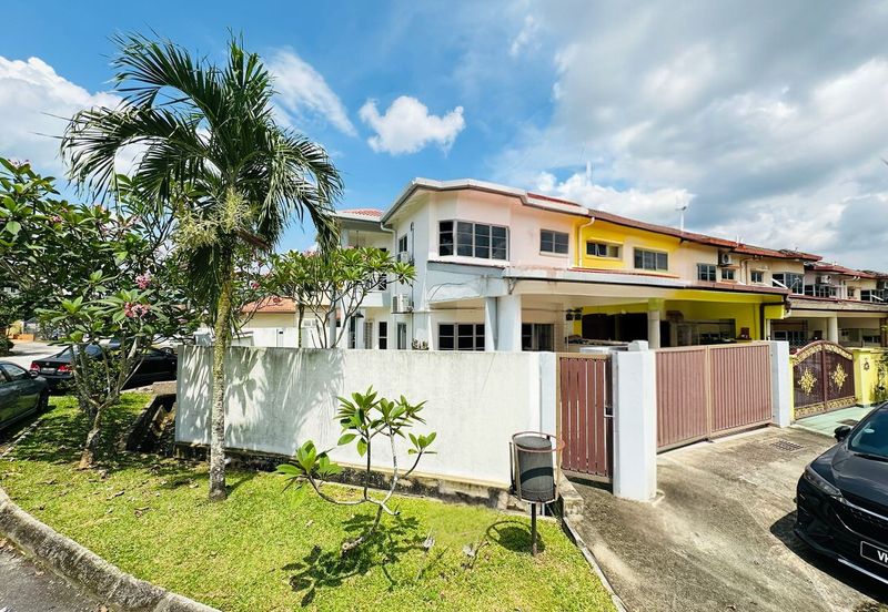 Taman Sri Hijau ( New Green Park )