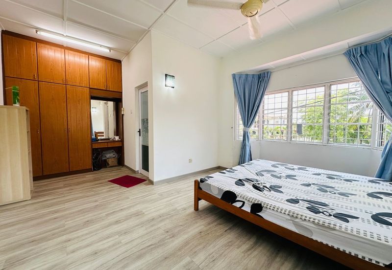 Taman Sri Hijau ( New Green Park )