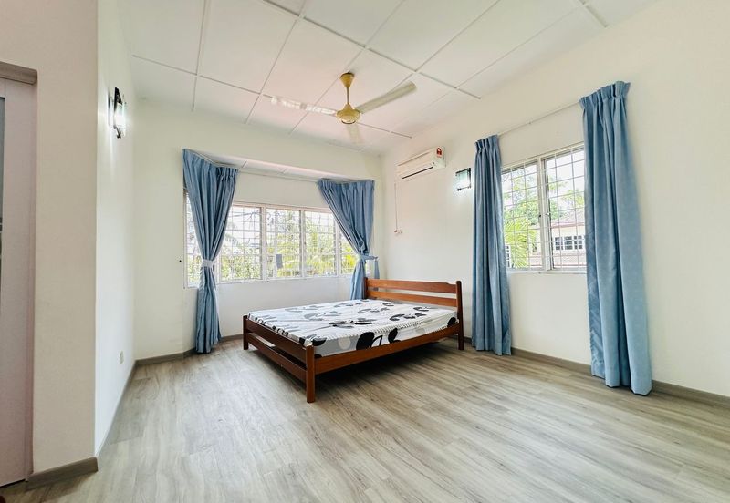 Taman Sri Hijau ( New Green Park )