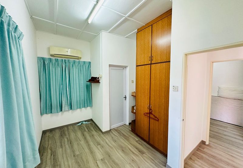 Taman Sri Hijau ( New Green Park )