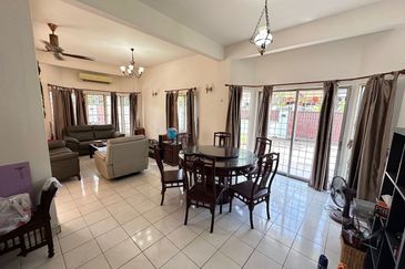 Taman Sri Hijau ( New Green Park )