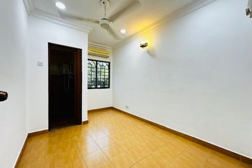 Bandar Country Homes