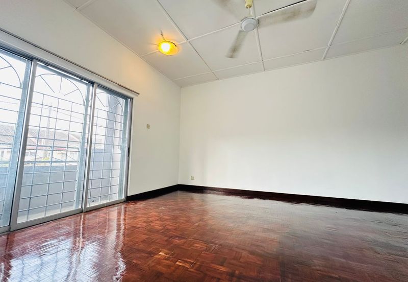 Bandar Country Homes