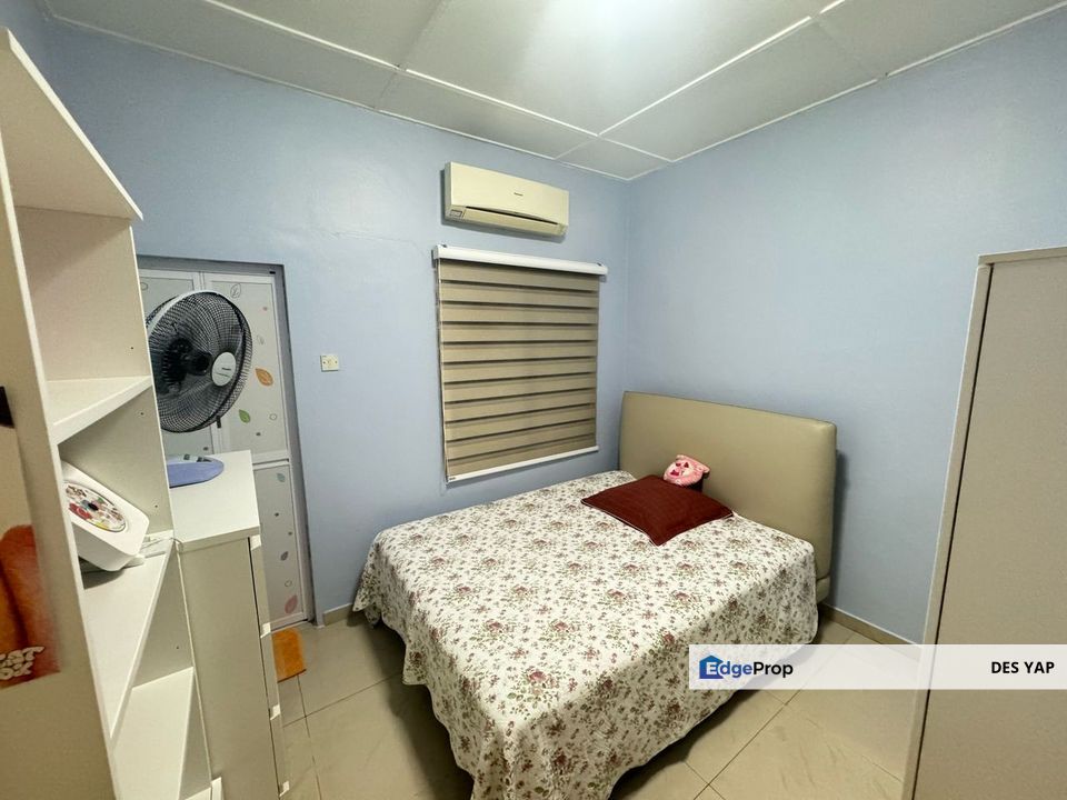 Rawang Perdana 2 RP11 Freehold 22x70sf ( Renovated ) [Move IN], Selangor, Rawang