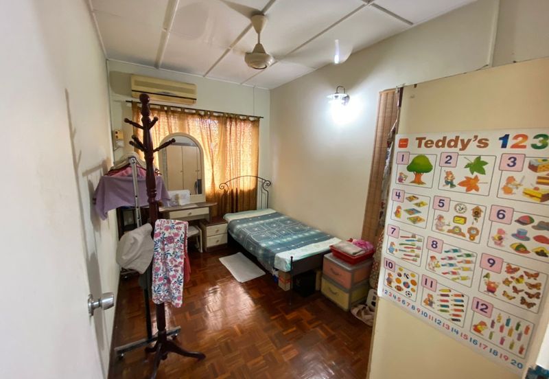 Seksyen 13, Bandar Country Homes