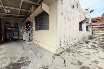 Taman Sri Hijau ( New Green Park )