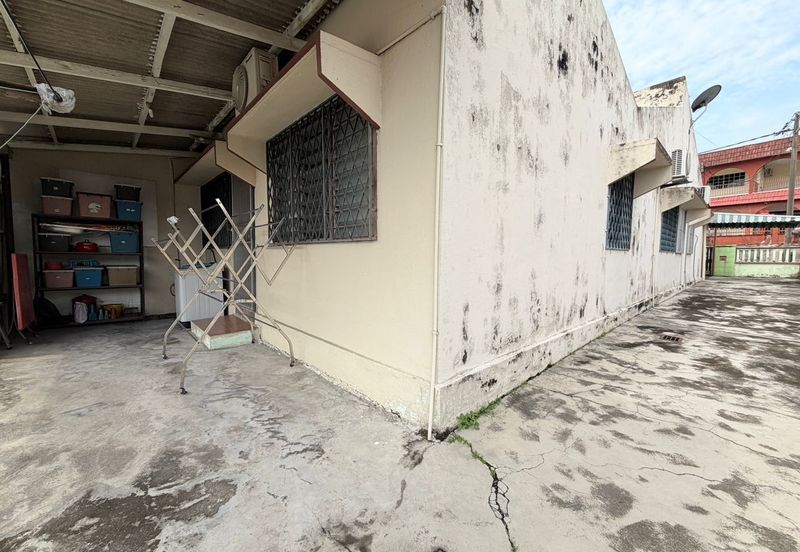 Taman Sri Hijau ( New Green Park )