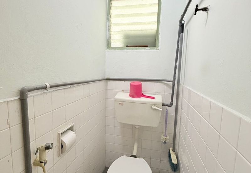 Taman Sri Hijau ( New Green Park )