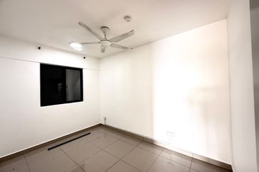 Avia Plus Apartment, Bandar Country Homes