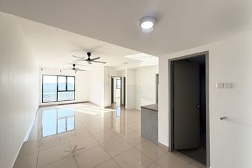 Avia Plus Apartment, Bandar Country Homes