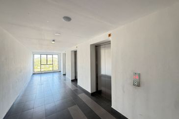 Avia Plus Apartment, Bandar Country Homes