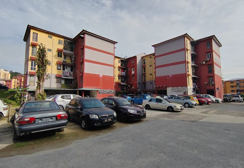 Pangsapuri Nuri (Taman Bukit Idaman)