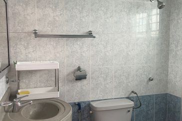 Seksyen 12, Bandar Country Homes