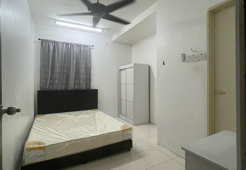 MEDAN LAPANGAN SURIA