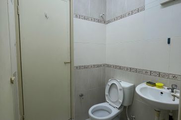 MEDAN LAPANGAN SURIA