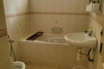 MERU VALLEY RESORT (GOLF VISTA APARTMENT