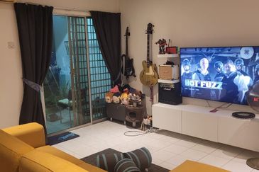 City Garden Palm Villa Condominium